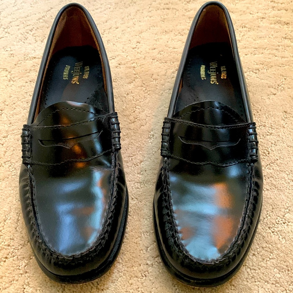 G.H. Bass Weejuns loafers in black size 8.5